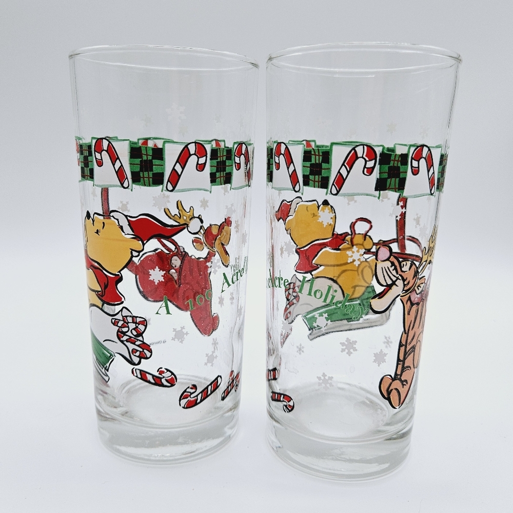 DISNEY | Christmas holiday Pooh Bear & Tigger candy cane sleigh set of 2 glasses - Picture 2 of 7